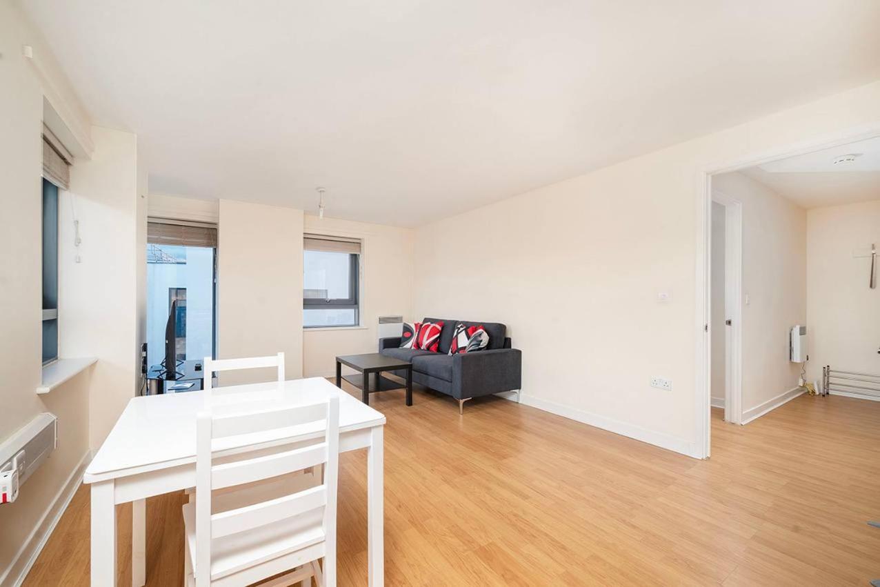 Ferienwohnung Charming Flat Close To London Stadium Exterior foto